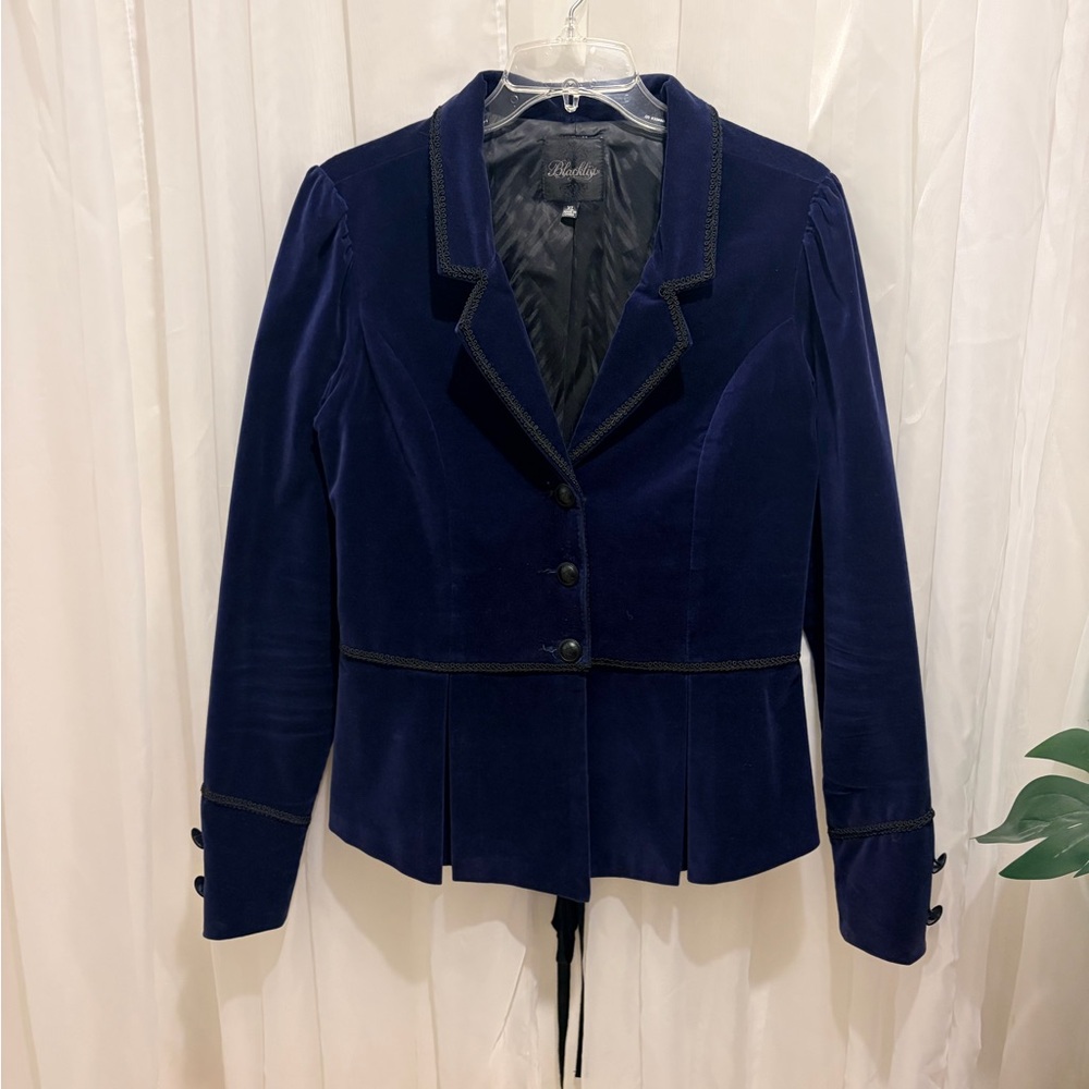 Elegant Blue Velvet Women's Jacket
